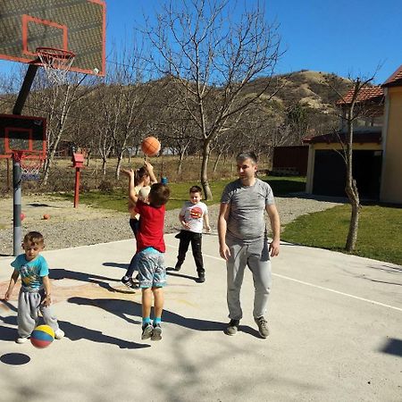 Family House Near Motorway 6 Guests 3 Bedrooms Veles Luaran gambar