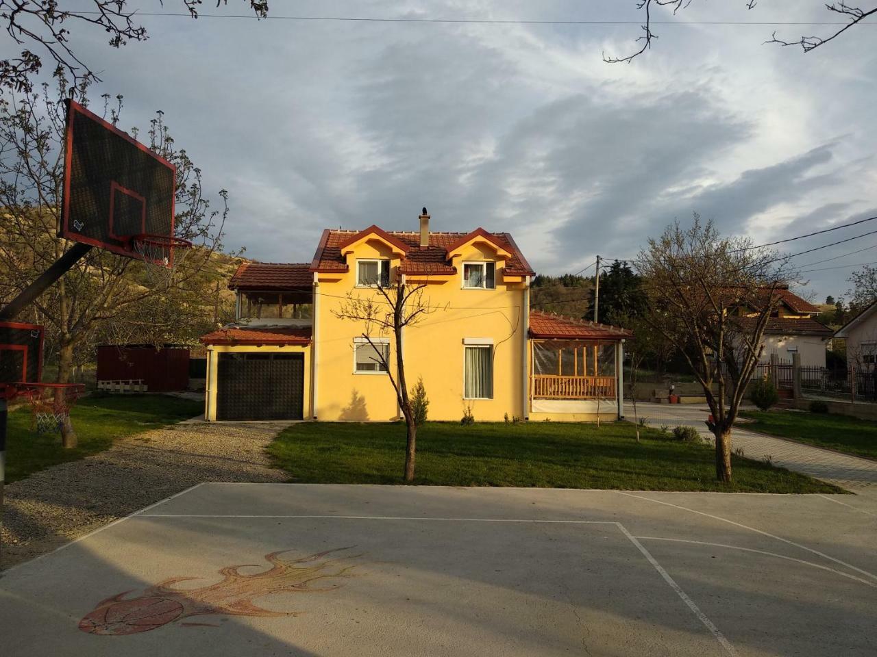 Family House Near Motorway 6 Guests 3 Bedrooms Veles Luaran gambar